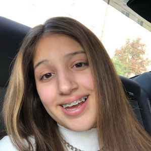 Meet your Posher, Kayla